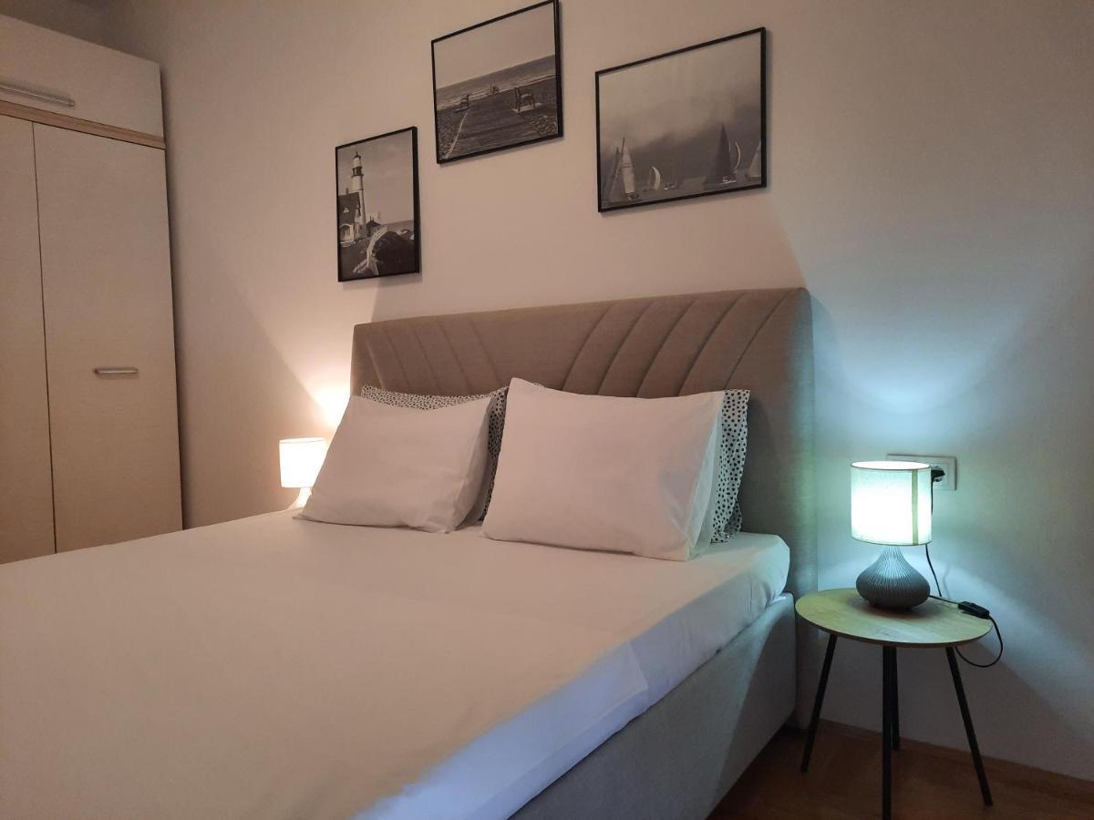 Apartment "Dream&Relax" トレビニエ エクステリア 写真