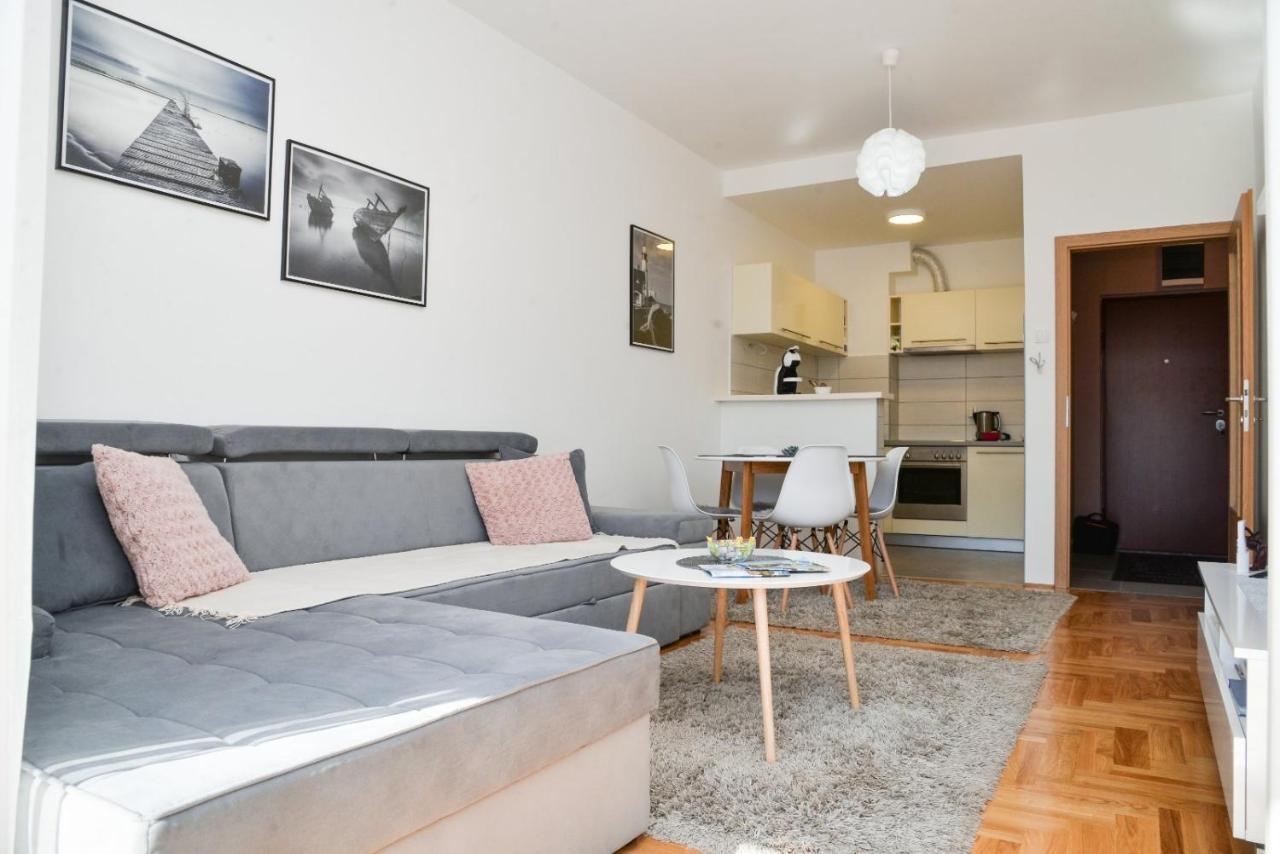 Apartment "Dream&Relax" トレビニエ エクステリア 写真